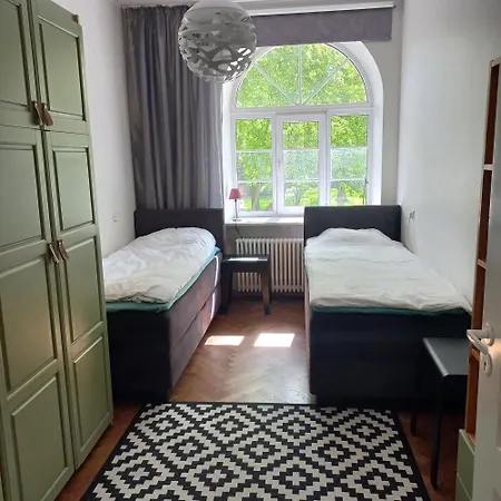 Apartment 3-toaline Ajaloolises Majas Tallinn