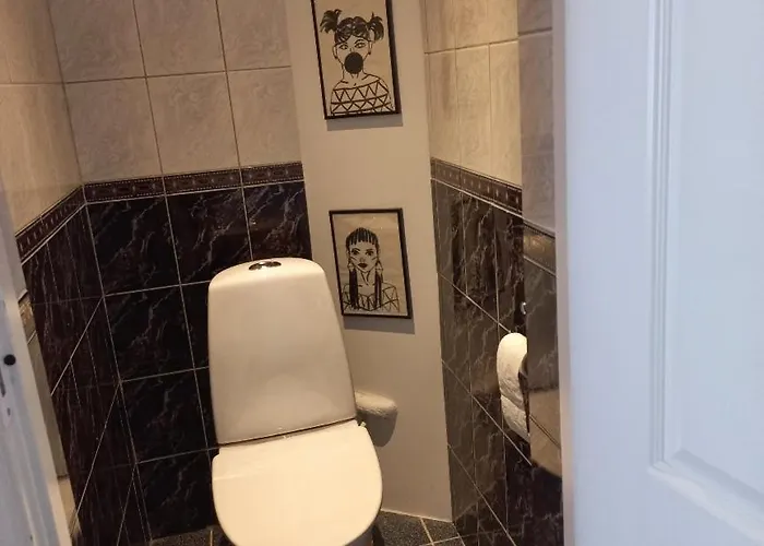 Апартаменты Large 3-room In A Historic House Таллин