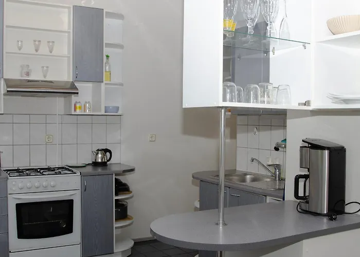 Large 3-room In A Historic House Lägenhet *